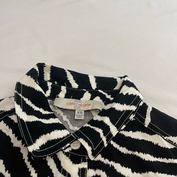Casa Cabana Zebra Stripe Button Up Shirt Size XS New - Picture 2 of 6
